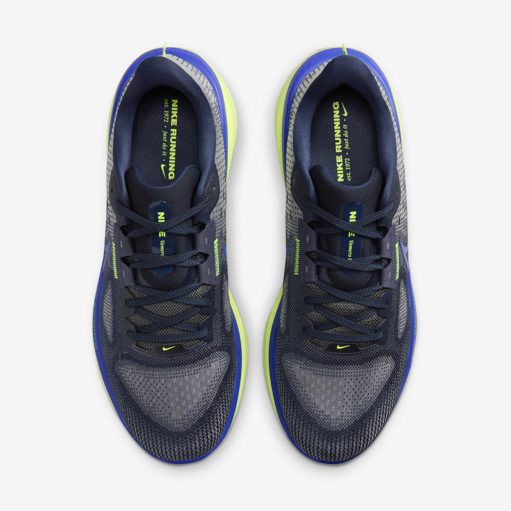 Vomero 17 Dark Obsidian Volt