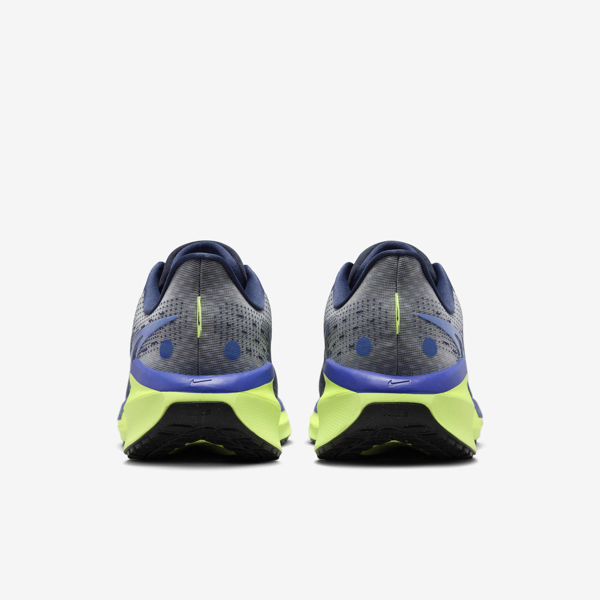 Vomero 17 Dark Obsidian Volt