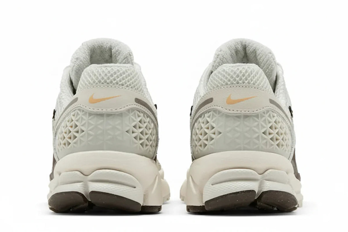 Wmns Zoom Vomero 5 'Light Bone Sesame'