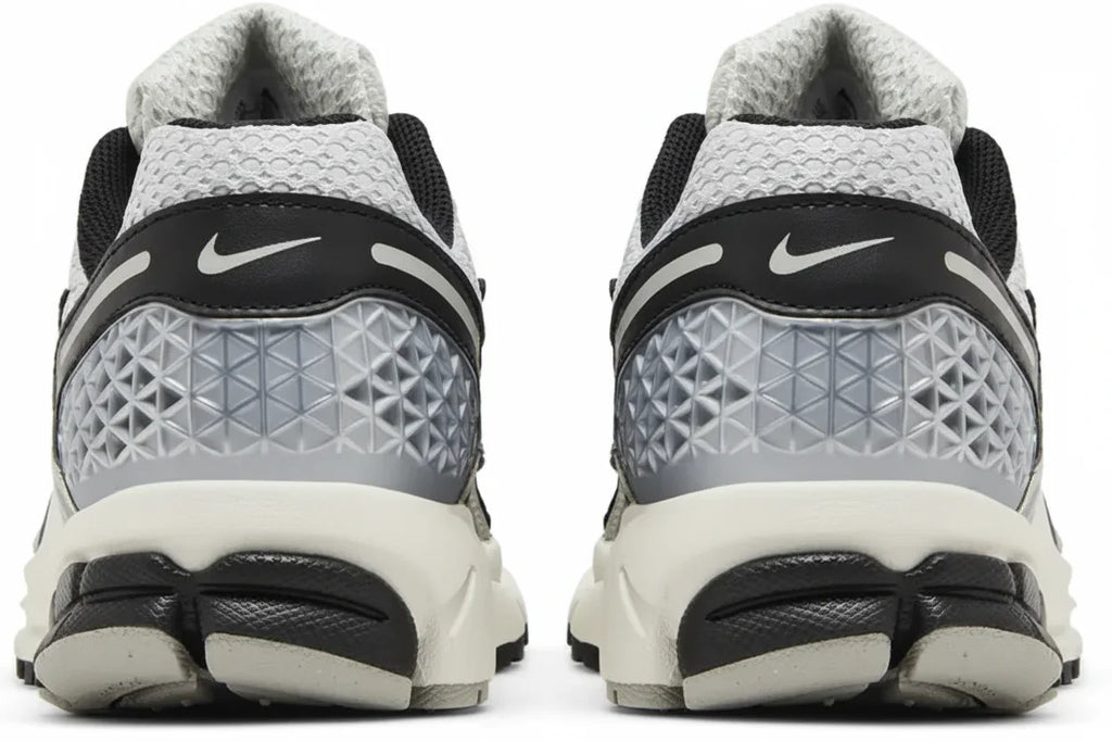 Wmns Air Zoom Vomero 5 'Photon Dust Black'