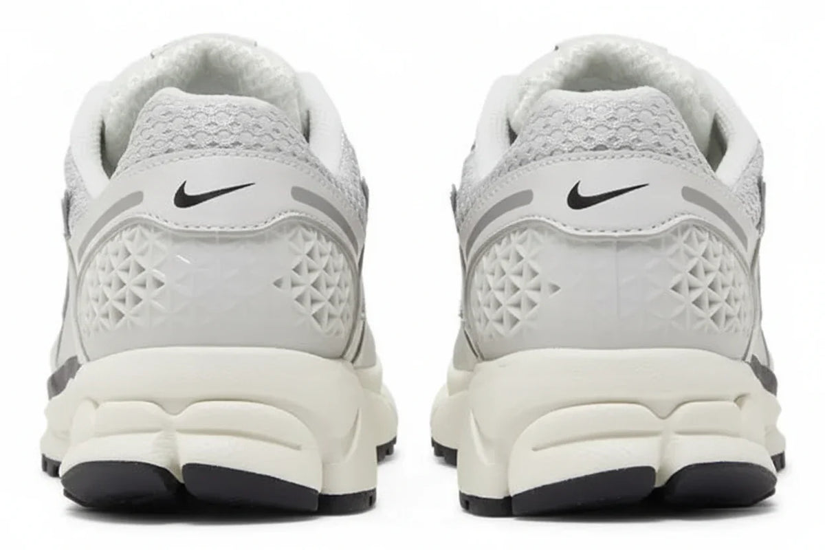 Wmns Air Zoom Vomero 5 'Photon Dust Metallic Silver'