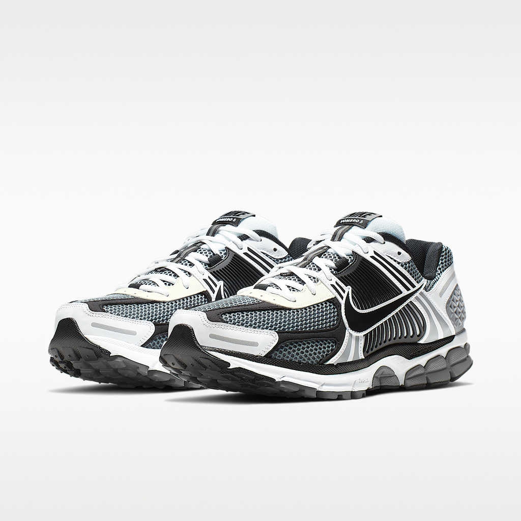 Zoom Vomero 5 SE SP Dark Grey Black White