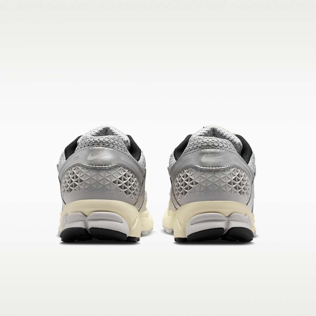 Zoom Vomero 5 Grey Fog Chrome