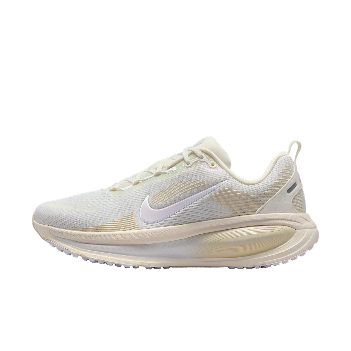 Vomero 18 Sail Coconut Milk Summit White