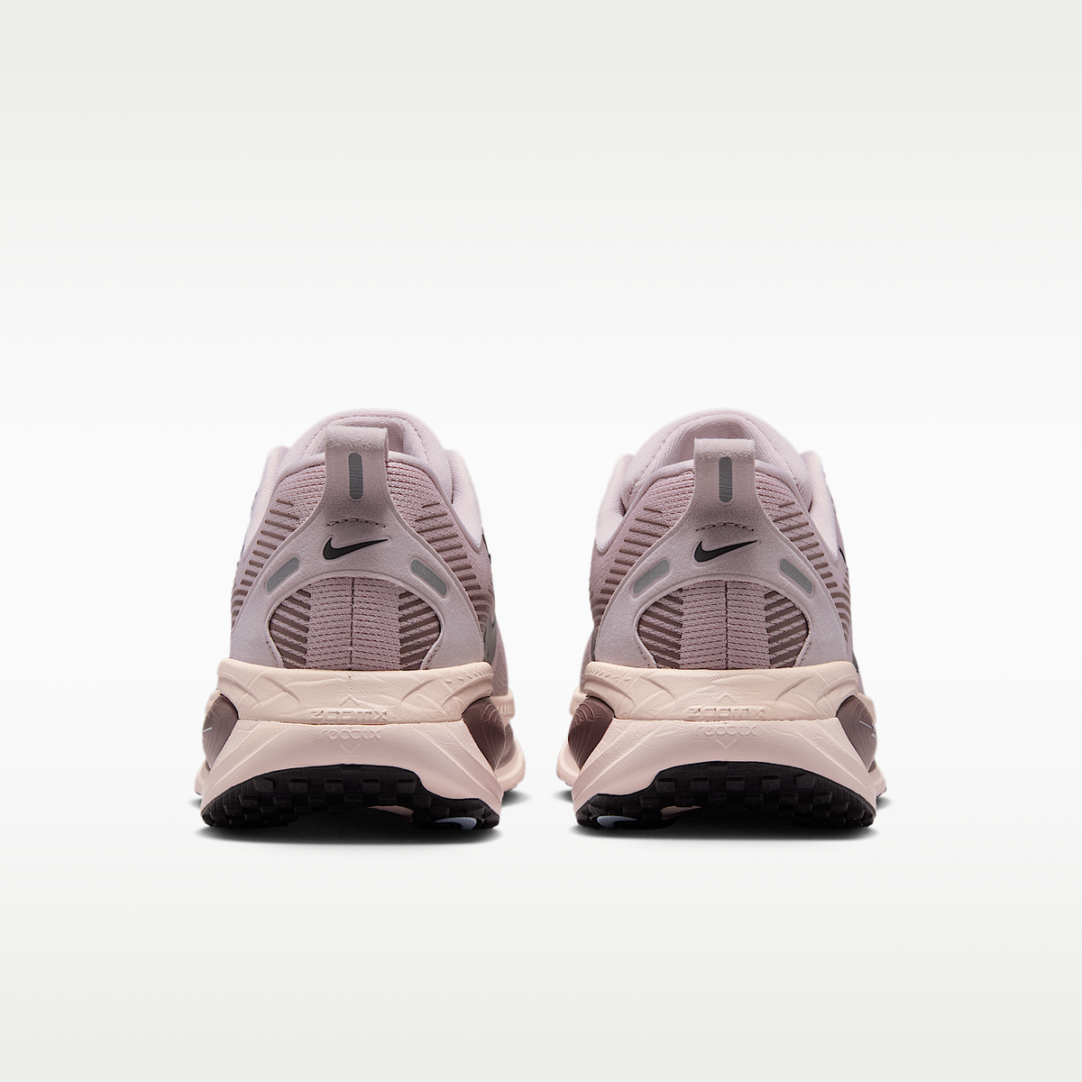 Wmns Vomero 18 'Particle Rose'