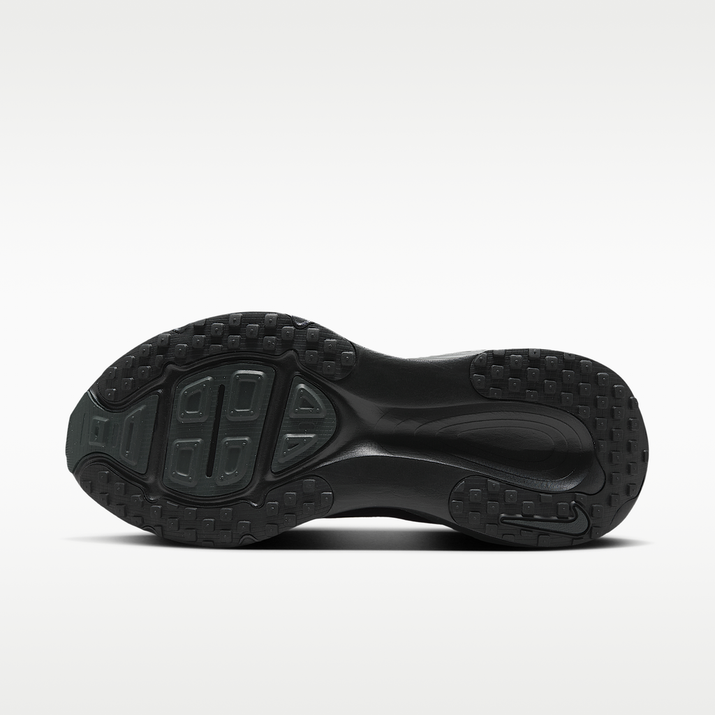 Vomero 18 'Triple Black'