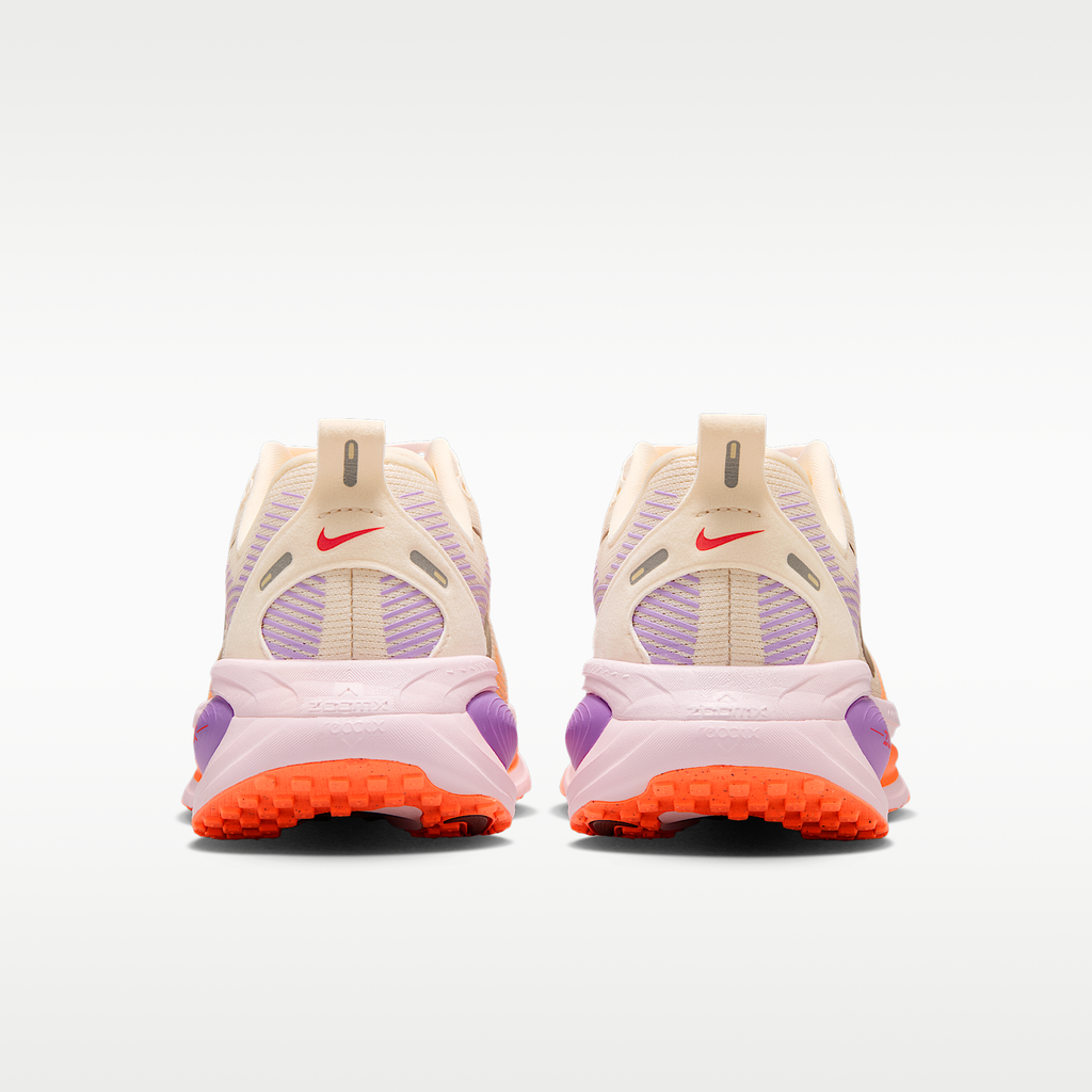 Vomero 18 Chalk/Pink