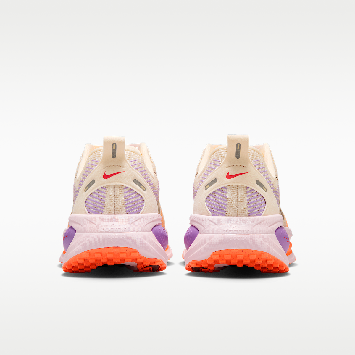 Vomero 18 Chalk/Pink