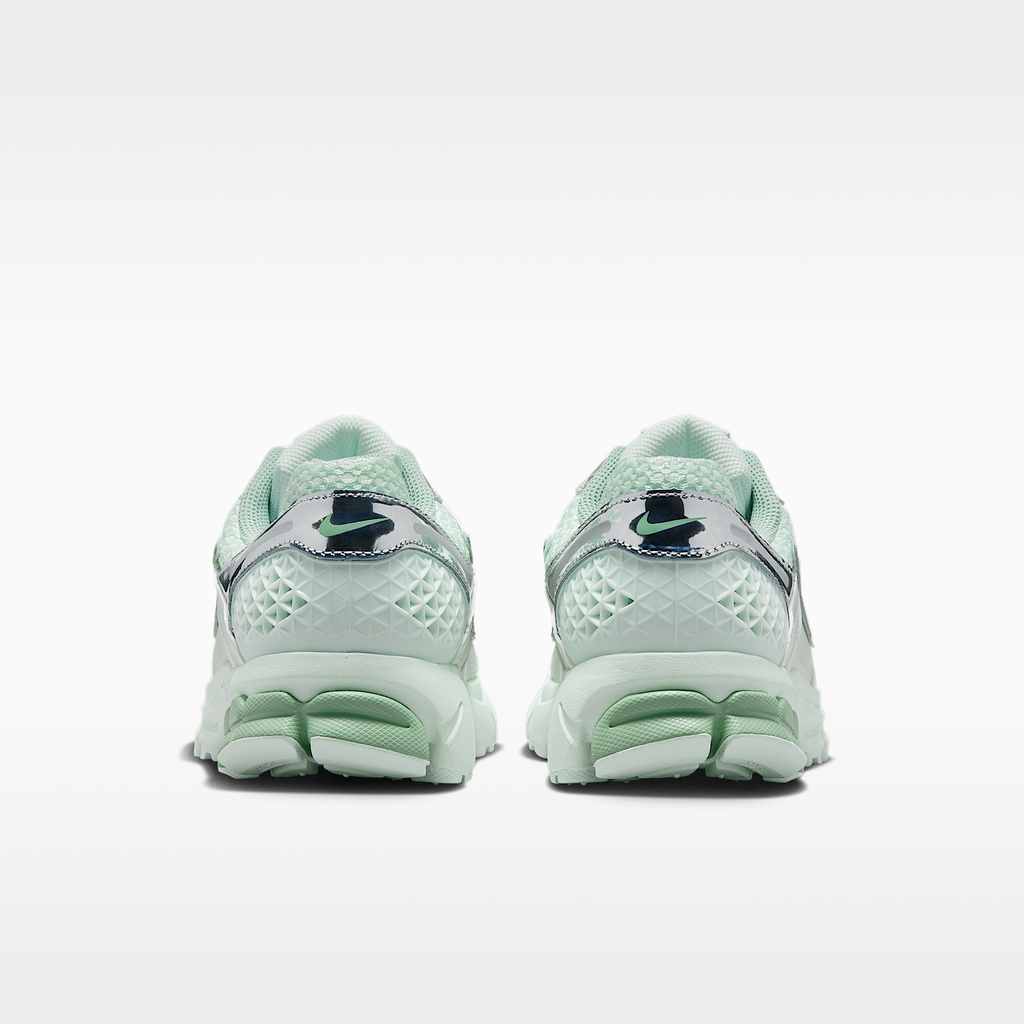 Zoom Vomero 5 Barely Green
