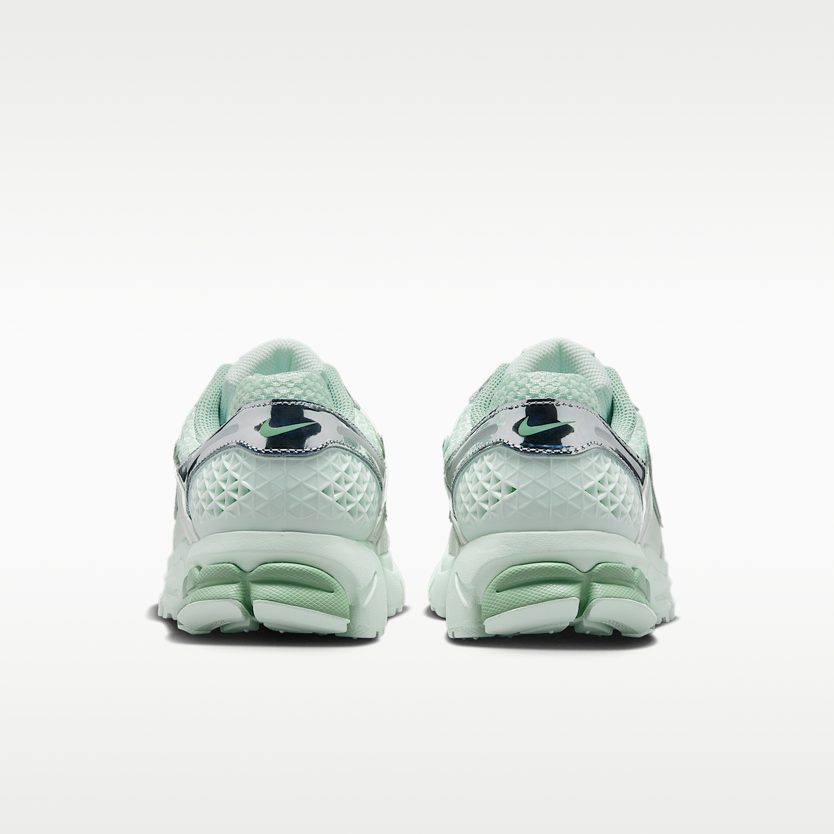Zoom Vomero 5 Barely Green