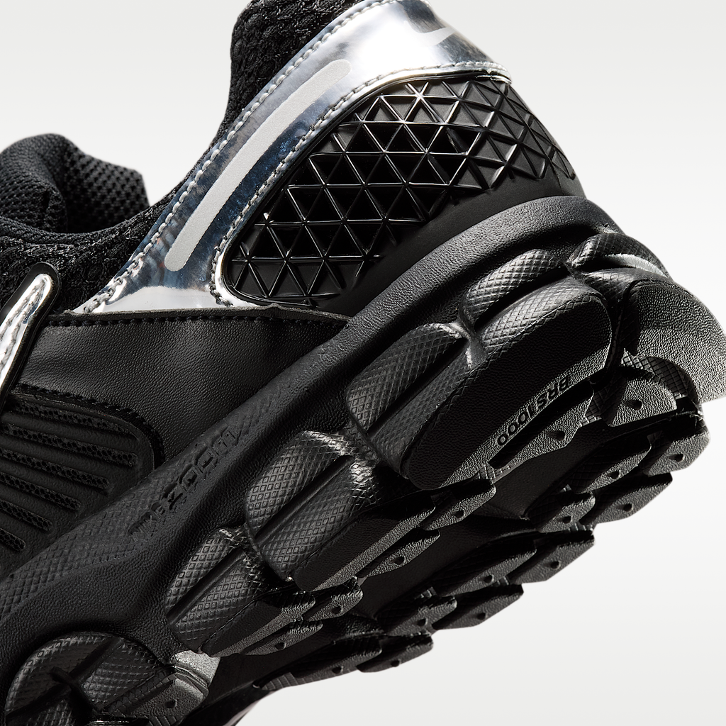 Zoom Vomero 5 Black Chrome/Iron Grey
