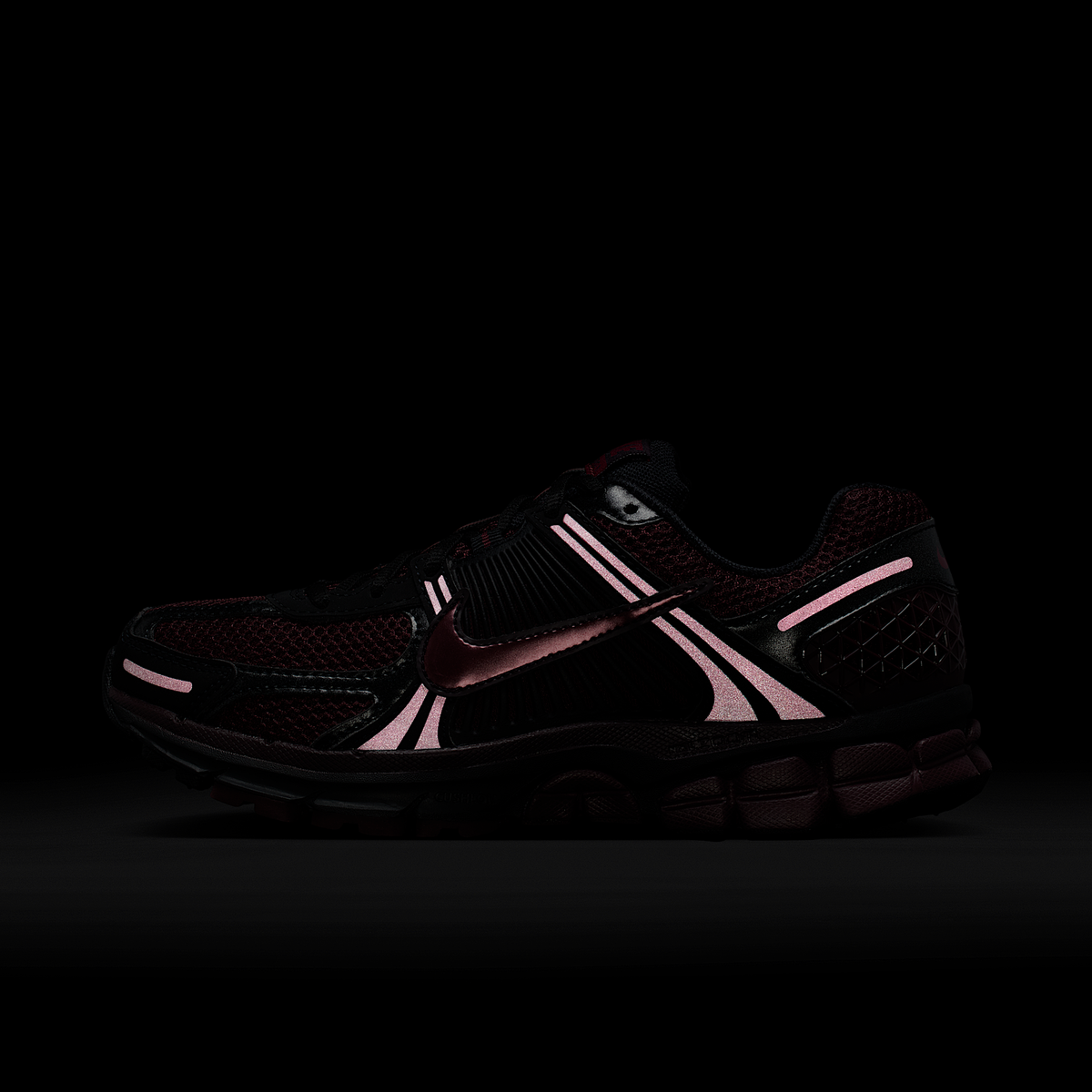 Zoom Vomero 5 Black / Burgundy Crush