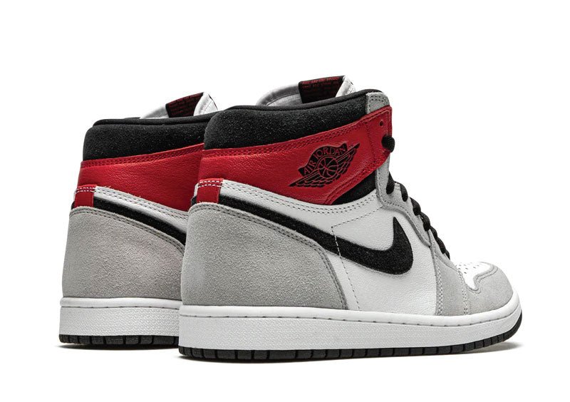 Air Jordan 1 Retro High OG Smoke Grey